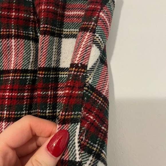 Hollister Christmas Plaid Skirt - Picture 4 of 9